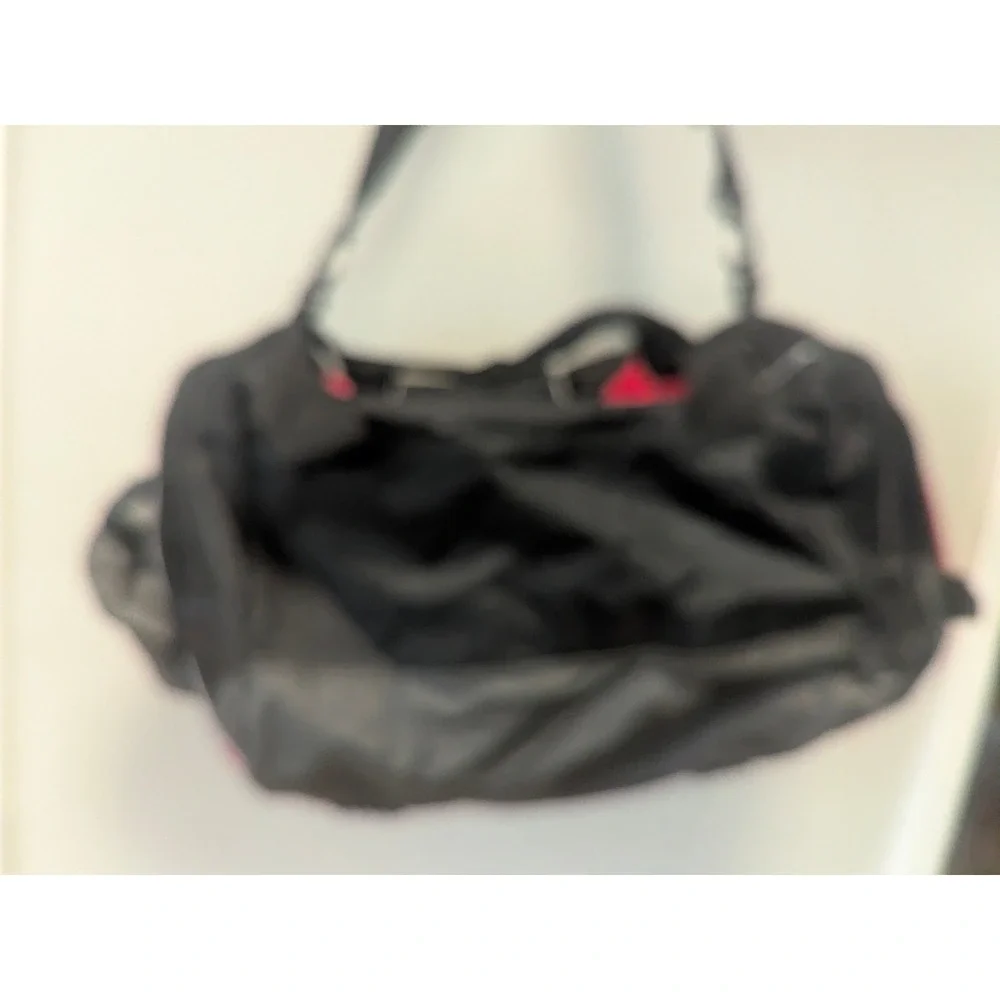 New Balance Duffel Bag Unisex OS Black Red Good Sporty Gym Travel Bag